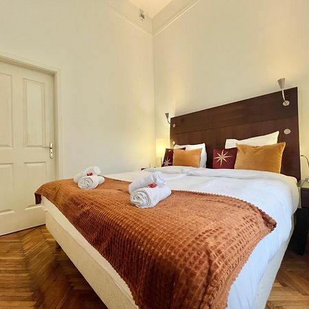 Appartement Elizabeth'S Treasure Deluxe à Budapest Extérieur photo
