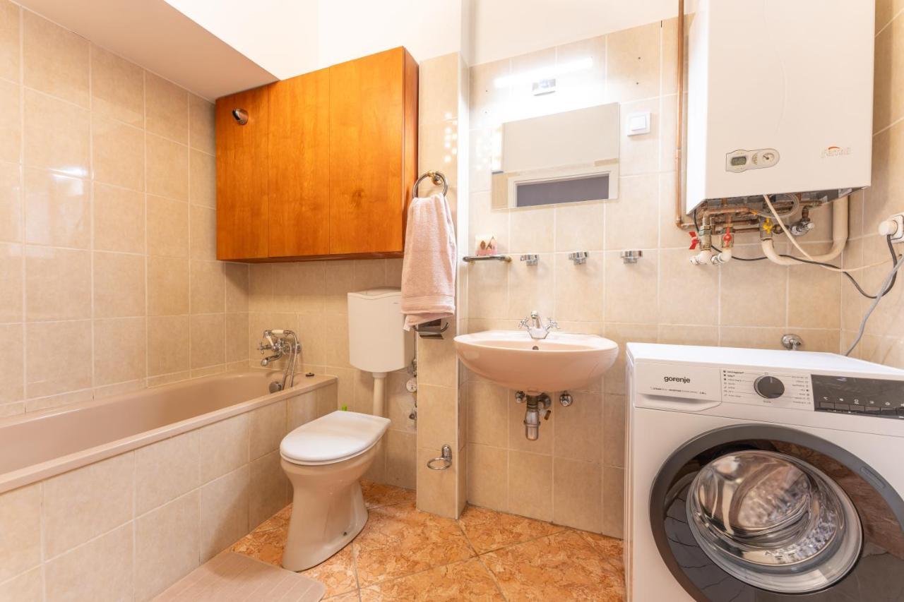 Appartement Elizabeth'S Treasure Deluxe à Budapest Extérieur photo