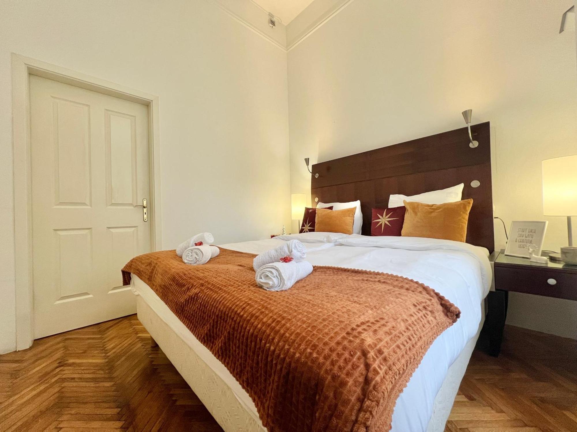 Appartement Elizabeth'S Treasure Deluxe à Budapest Extérieur photo