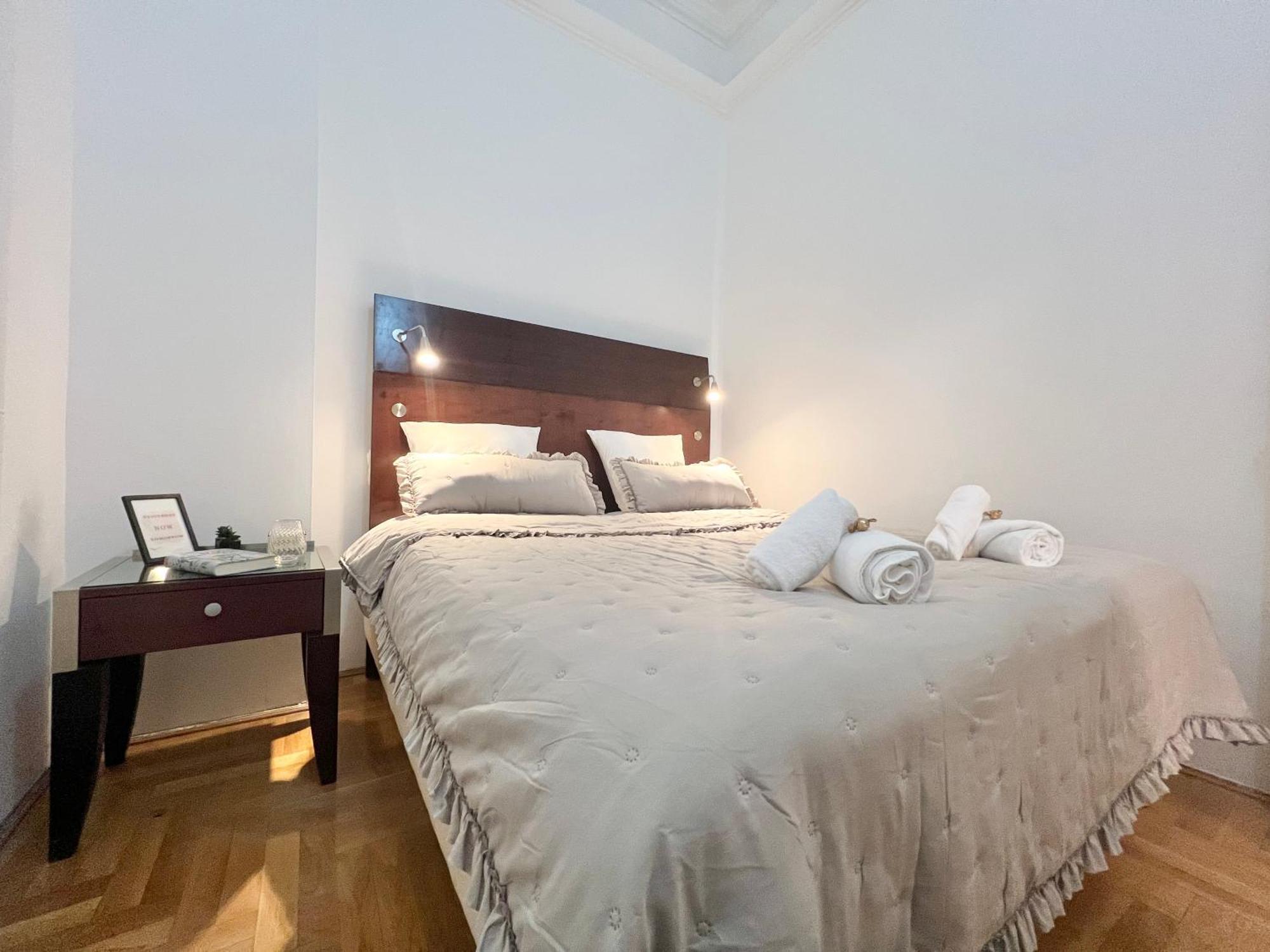 Appartement Elizabeth'S Treasure Deluxe à Budapest Extérieur photo